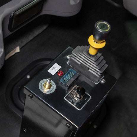K70DFNKO single lever air control valve with manual lever and push button auxiliary for hoist feather down and PTO control functions