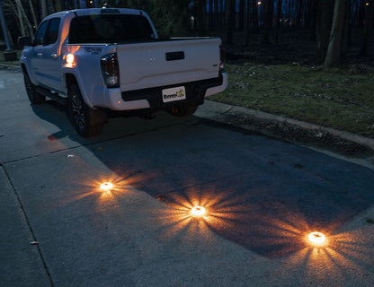 4 Inch Round Rechargeable Strobe/Flare Kit With 6 Flares And Charging Case 8891018